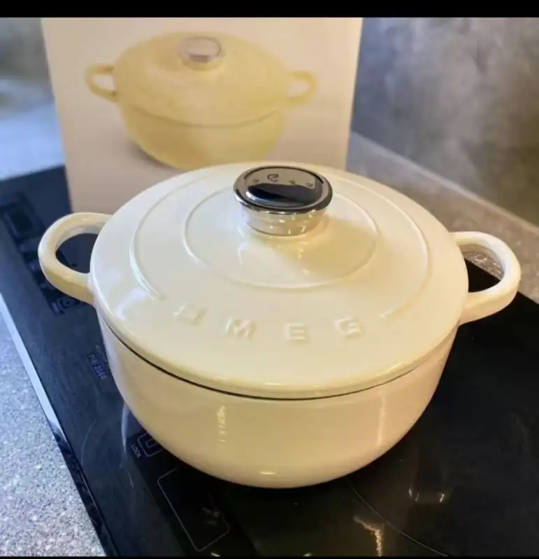 Кастрюля SMEG 589060